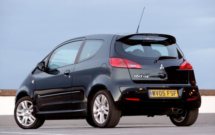  Mitsubishi Colt CZT 2005 года  (фото 13 из 31)